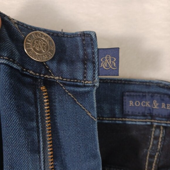 Rock & Republic Berlin Jeans, Size 8M, Straight/Skinny - Picture 7 of 16